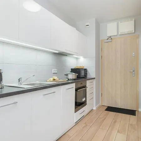 Przytulne Z Balkonem & Parkingiem By Rent Like