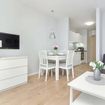 Apartamento Przytulne Z Balkonem & Parkingiem By Rent Like